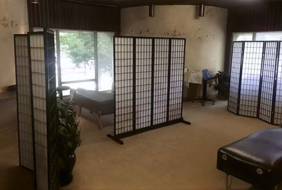 Center For Auto Accident Injury Treatment's semi privet room